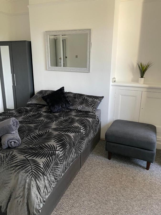 Tiye Estates Short Stay Stoke-on-Trent Εξωτερικό φωτογραφία